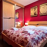 Rodzinne Ii Apartzakop Апартаменты