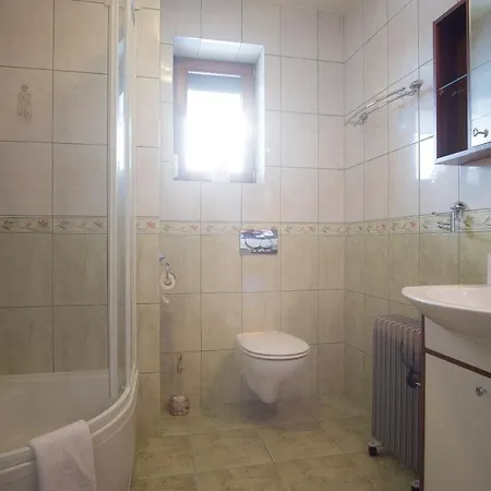 Rodzinne Ii Apartzakop *